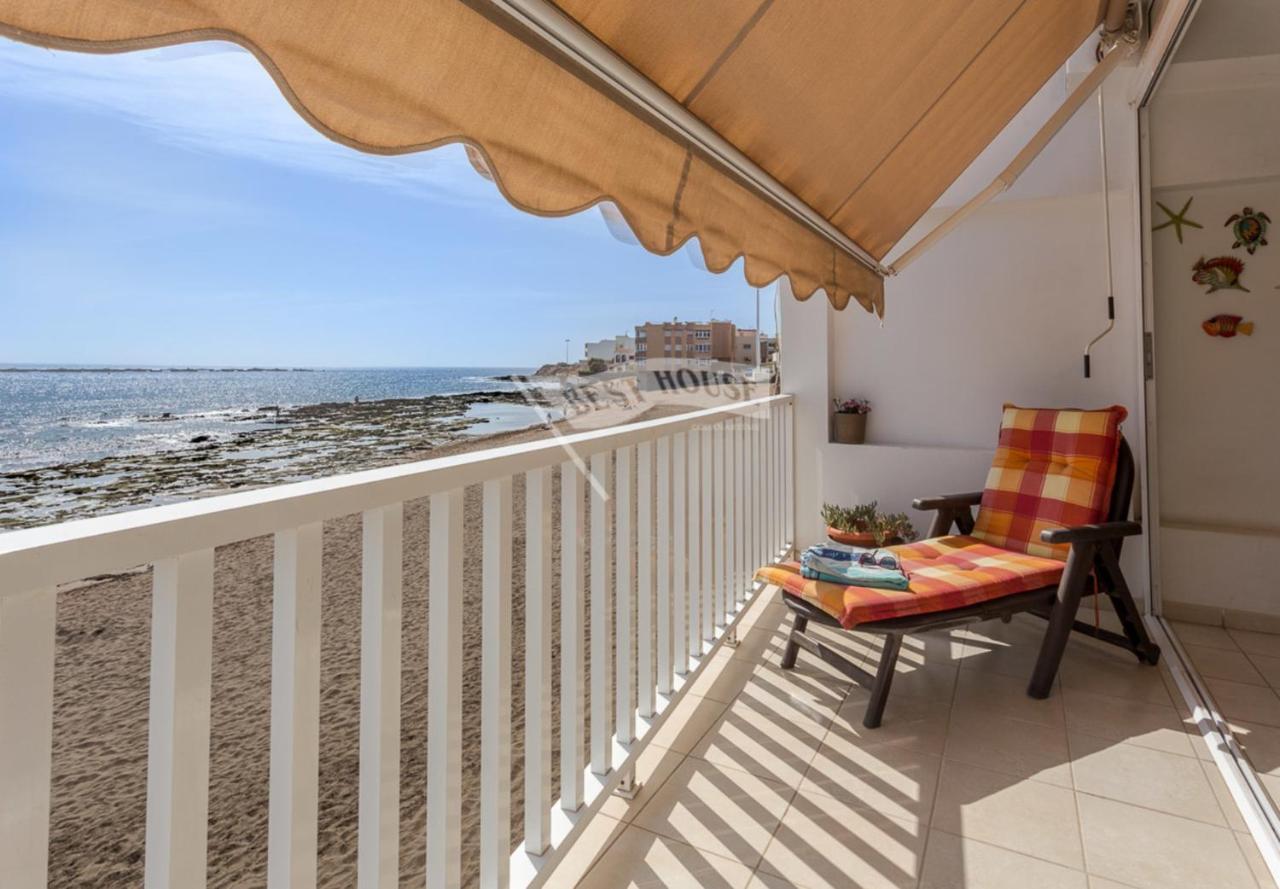 Luxury Apartment In Front Of The Beach Melenara Exterior foto